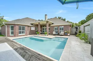3105 Red Maple Dr, Friendswood, TX 77546 - Photo 47