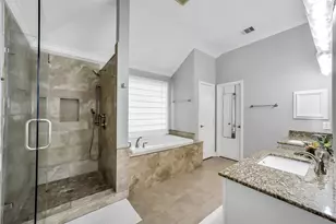 3105 Red Maple Dr, Friendswood, TX 77546 - Photo 37