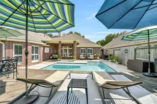 3105 Red Maple Dr, Friendswood, TX 77546 - Photo 45