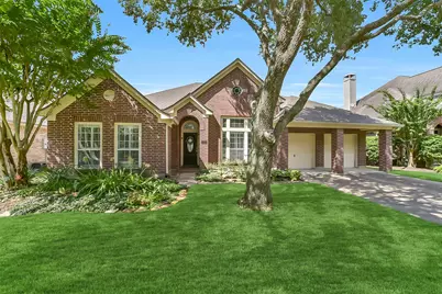 3105 Red Maple Drive, Friendswood, TX 77546 - Photo 1
