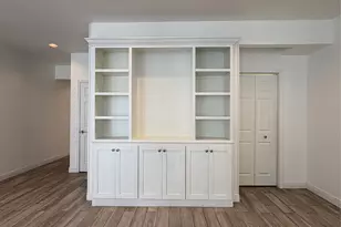 12625 Memorial Dr, Houston, TX 77024 - Photo 9