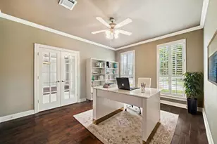 1611 Hill Spring Dr, Sugar Land, TX 77479 - Photo 5