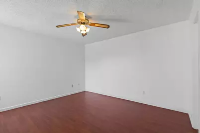 2750 Holly Hall Street #1806, Houston, TX 77054 - Photo 13