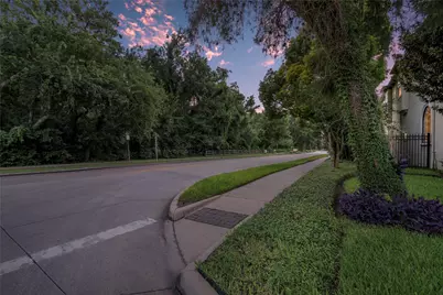 4440 Betty Street, Bellaire, TX 77401 - Photo 41