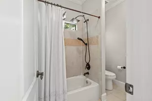 4440 Betty St, Bellaire, TX 77401 - Photo 35
