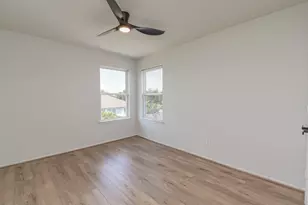 7206 Avon Park Ln, Houston, TX 77083 - Photo 25