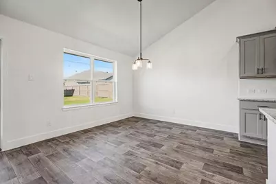 720 Greystone Lane, Angleton, TX 77515 - Photo 11