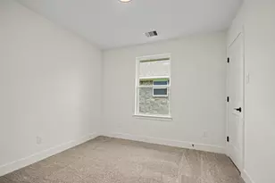 720 Greystone Ln, Angleton, TX 77515 - Photo 19