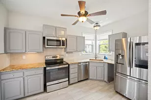 2402 Intrepid Way, League City, TX 77573 - Photo 25