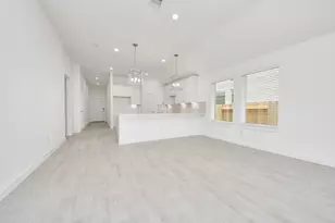 1004 Golden Glow Path, Magnolia, TX 77355 - Photo 15