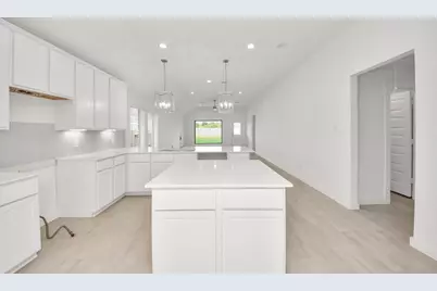 1004 Golden Glow Path, Magnolia, TX 77355 - Photo 11