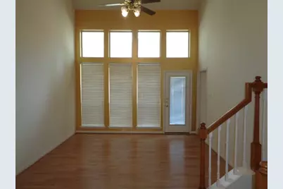 90 N Valley Oaks Circle, The Woodlands, TX 77382 - Photo 5