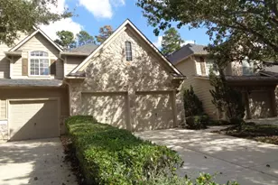 90 N Valley Oaks Cir, The Woodlands, TX 77382 - Photo 1