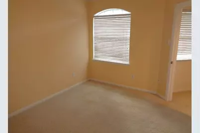 90 N Valley Oaks Circle, The Woodlands, TX 77382 - Photo 11