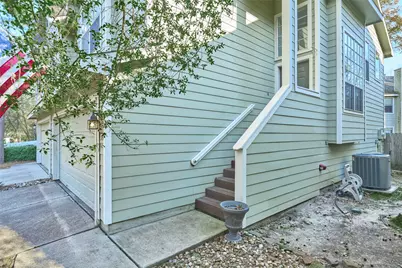 39 N Walden Elms Circle, The Woodlands, TX 77382 - Photo 5