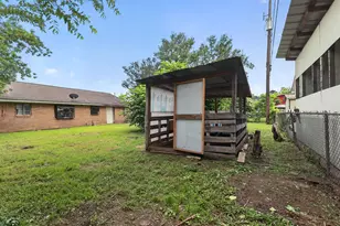 813 Dunham Dr, Houston, TX 77076 - Photo 29