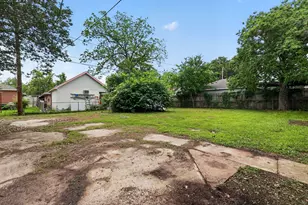 813 Dunham Dr, Houston, TX 77076 - Photo 31