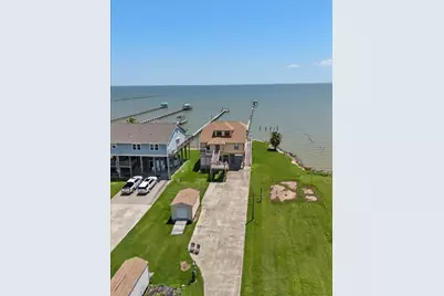 5212 Bayside Drive, Baytown, TX 77523 - Photo 1