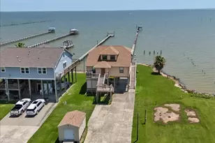 5212 Bayside Dr, Baytown, TX 77523 - Photo 1