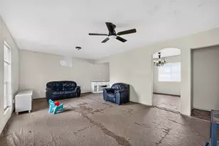 14031 Villagrove Dr, Houston, TX 77049 - Photo 9