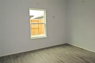 9907 Dipping Brk St, Houston, TX 77076 - Photo 9