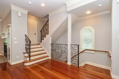 717 Welch Street, Houston, TX 77006 - Photo 5