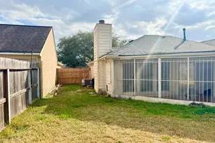 9622 Sandstone St, Houston, TX 77036 - Photo 23