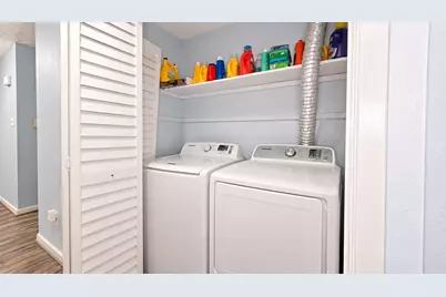 12829 Clarewood Drive, Houston, TX 77072 - Photo 17