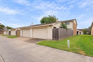 12829 Clarewood Dr, Houston, TX 77072 - Photo 3