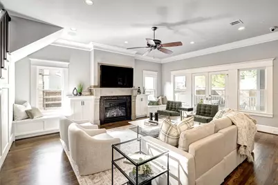 1811 Harvard Street, Houston, TX 77008 - Photo 9