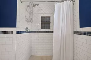 10418 Hazelhurst Dr, Houston, TX 77043 - Photo 25