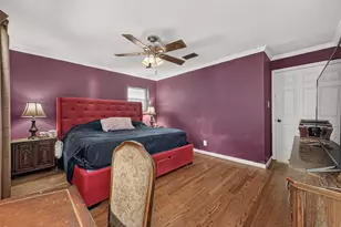 10418 Hazelhurst Dr, Houston, TX 77043 - Photo 29