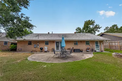 10418 Hazelhurst Drive, Houston, TX 77043 - Photo 35