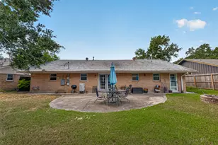 10418 Hazelhurst Dr, Houston, TX 77043 - Photo 35