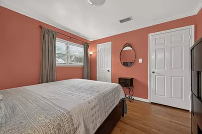 10418 Hazelhurst Drive, Houston, TX 77043 - Photo 21