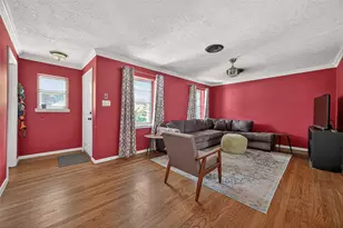 10418 Hazelhurst Dr, Houston, TX 77043 - Photo 7