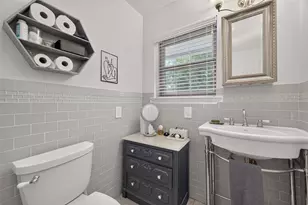10418 Hazelhurst Dr, Houston, TX 77043 - Photo 33