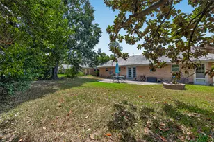 10418 Hazelhurst Dr, Houston, TX 77043 - Photo 39