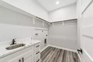 14542 Old Humble Pipeline Rd, Conroe, TX 77302 - Photo 33