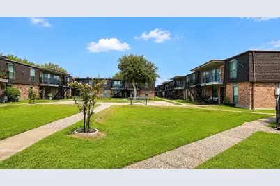 10802 Kingspoint Road #313, Houston, TX 77075 - Photo 3