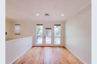 3010 La Branch Street, Houston, TX 77004 - Photo 9