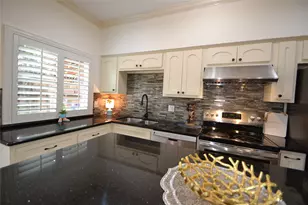 830 Threadneedle St, Houston, TX 77079 - Photo 7