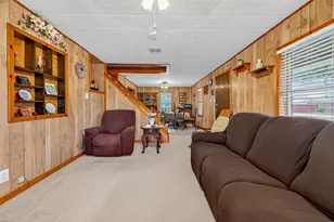 2718 Richmond St, Needville, TX 77461 - Photo 9