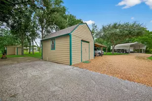 2718 Richmond St, Needville, TX 77461 - Photo 25