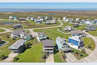 25114 Sausalito Drive, Galveston, TX 77554 - Photo 45