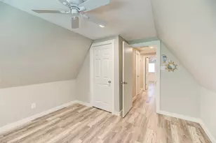 221 Crestmont St, Point Blank, TX 77364 - Photo 15