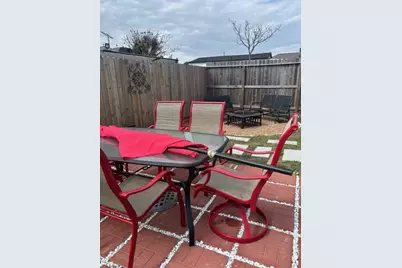 2215 Hollywood Avenue, Galveston, TX 77551 - Photo 13