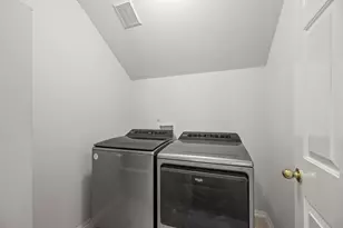 12202 Mardi Gras Dr, Houston, TX 77014 - Photo 31