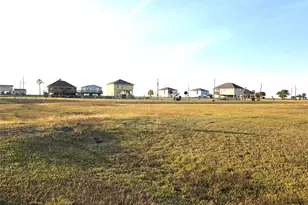 1 Mockingbird Ln, Anahuac, TX 77514 - Photo 1