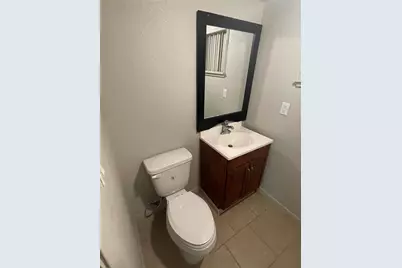 319 Melbourne Street, Houston, TX 77022 - Photo 5